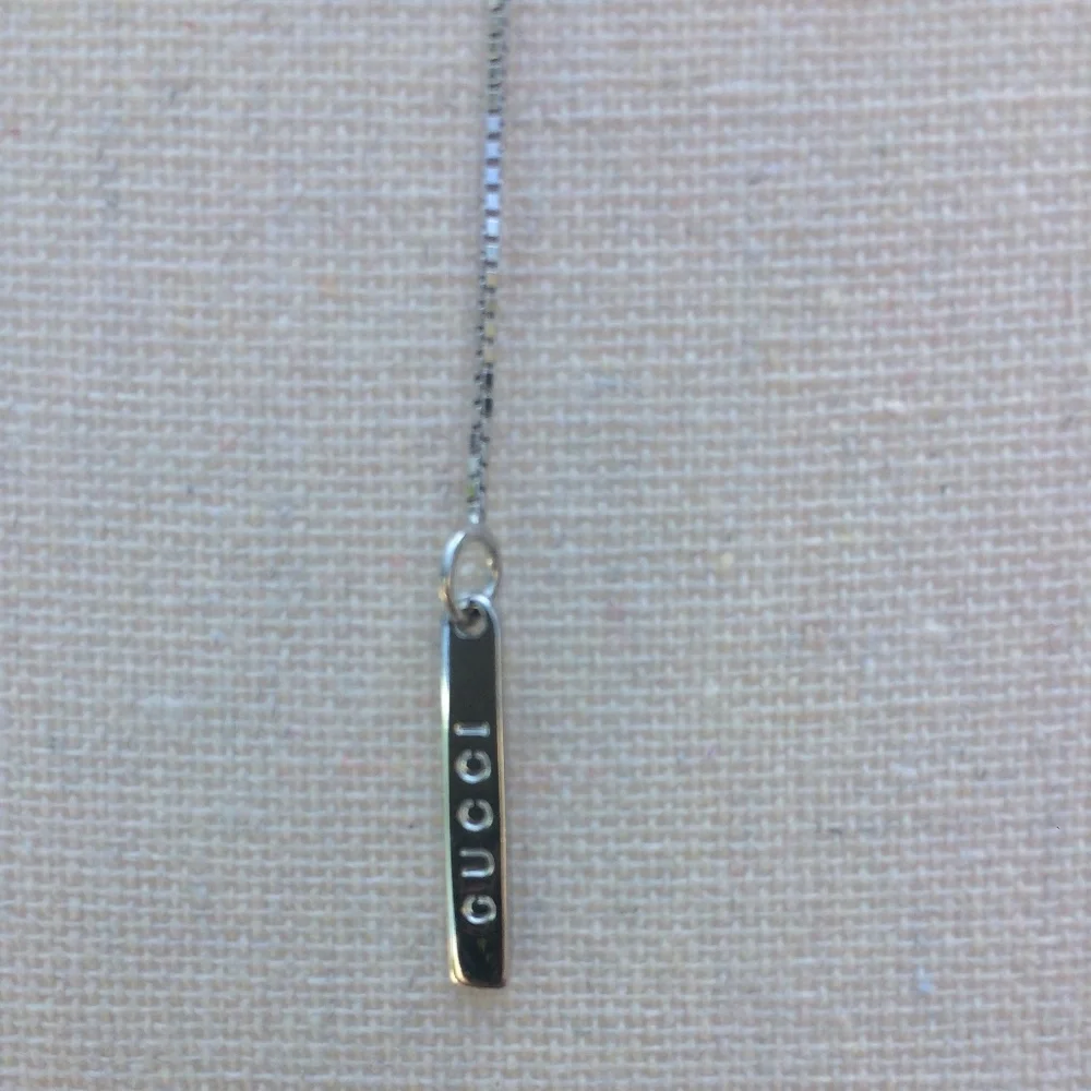GUCCI Lariat 18k White Gold 20mm Lariat Necklace - Picture 2 of 8
